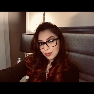 Meet your Posher, Destiny